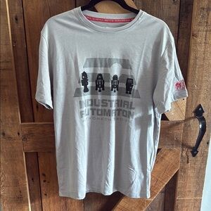 DISNEY WORLD GALAXYS EDGE TSHIRT NWT